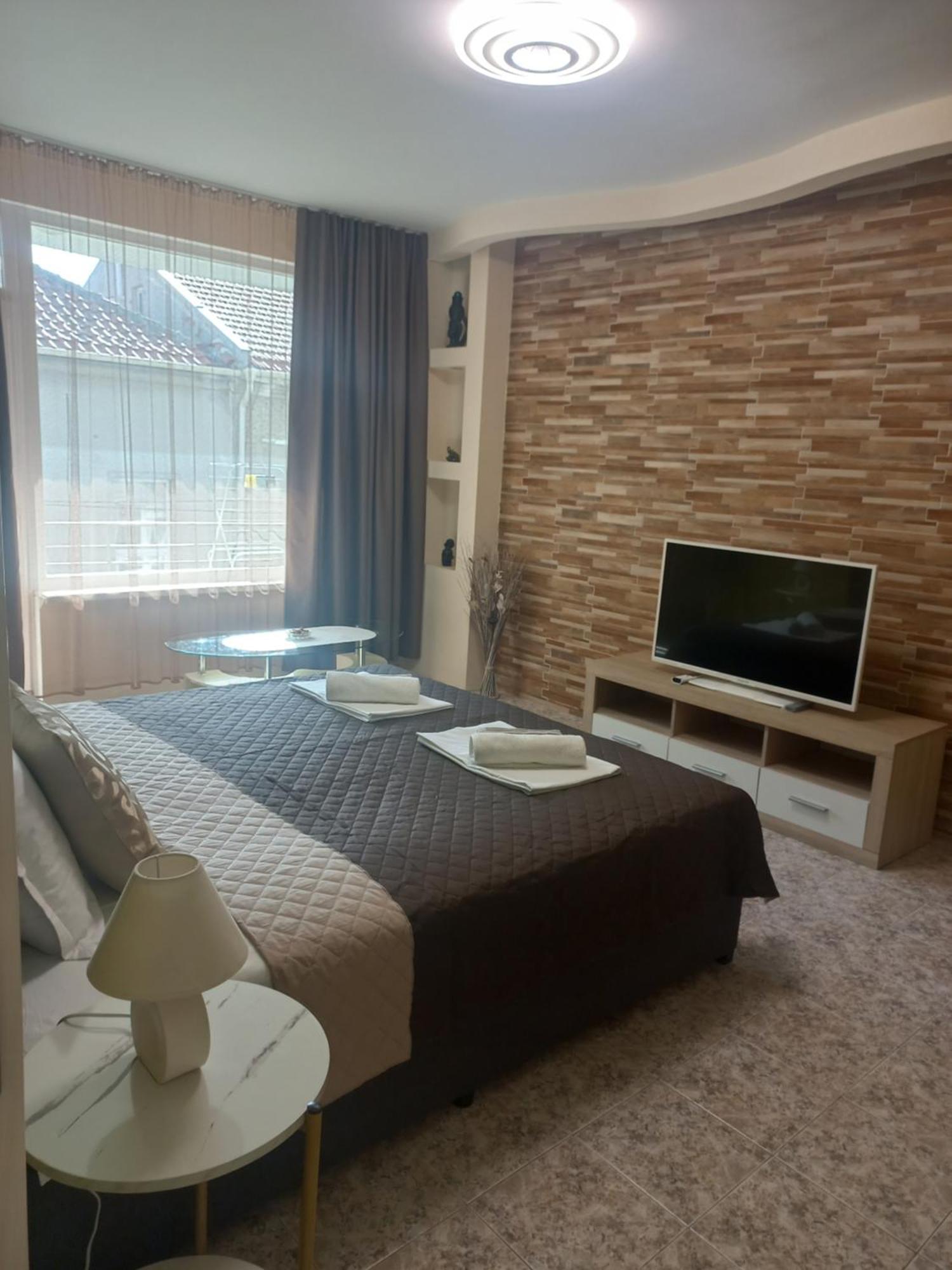 Guest House Pomorie Esterno foto