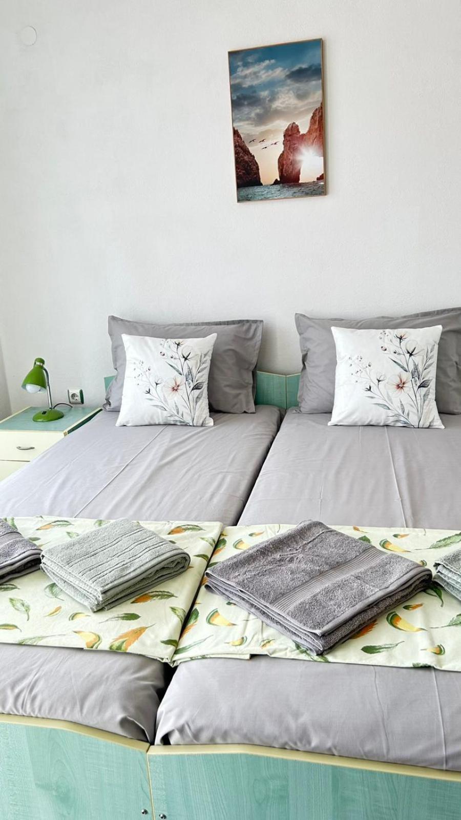 Guest House Pomorie Esterno foto